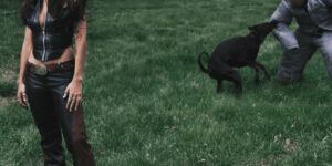 Kassi Ashton comparte nueva canción ‘Bitches’