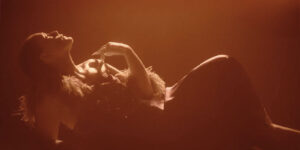 Jessie Ware lanza nuevo sencillo ‘Sauna’