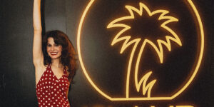 Maggie Antone firma con Island Records