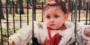 Paris Jackson sorprende: lanza dos nuevas canciones para el cumpleaños de su padre
