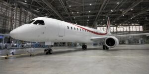 Japón hizo volar en 2015 un avión de 90 plazas para volver a fabricar aviones de línea: ocho años después no había llevado un solo pasajero y lo cancelaron